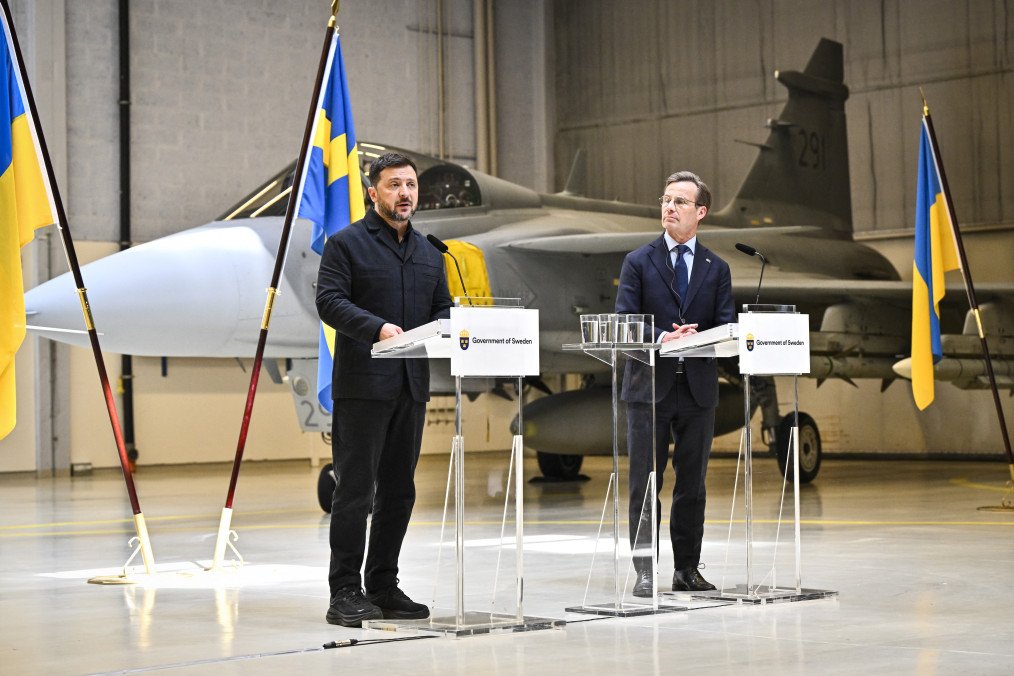 Ukraine’s President Volodymyr Zelenskyy (L) and Swedish Prime Minister Ulf Kristersson address a press conference at the air flotilla in Uppsala, Sweden, on May 28, 2026. (Source: Getty Images) Ukraine’s President Volodymyr Zelenskyy (L) and Swedish Prime Minister Ulf Kristersson address a press conference at the air flotilla in Uppsala, Sweden, on May 28, 2026.