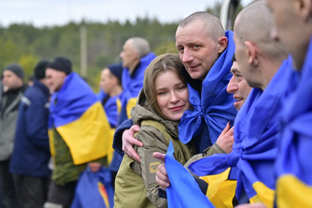Ukrainian military personnel, released from Russian captivity during the third 2026 swap, return to Ukraine on March 6, 2026. (Source: Getty Images) Ukrainian military personnel, released from Russian captivity during the third 2026 swap, return to Ukraine on March 6, 2026. (Source: Getty Images)