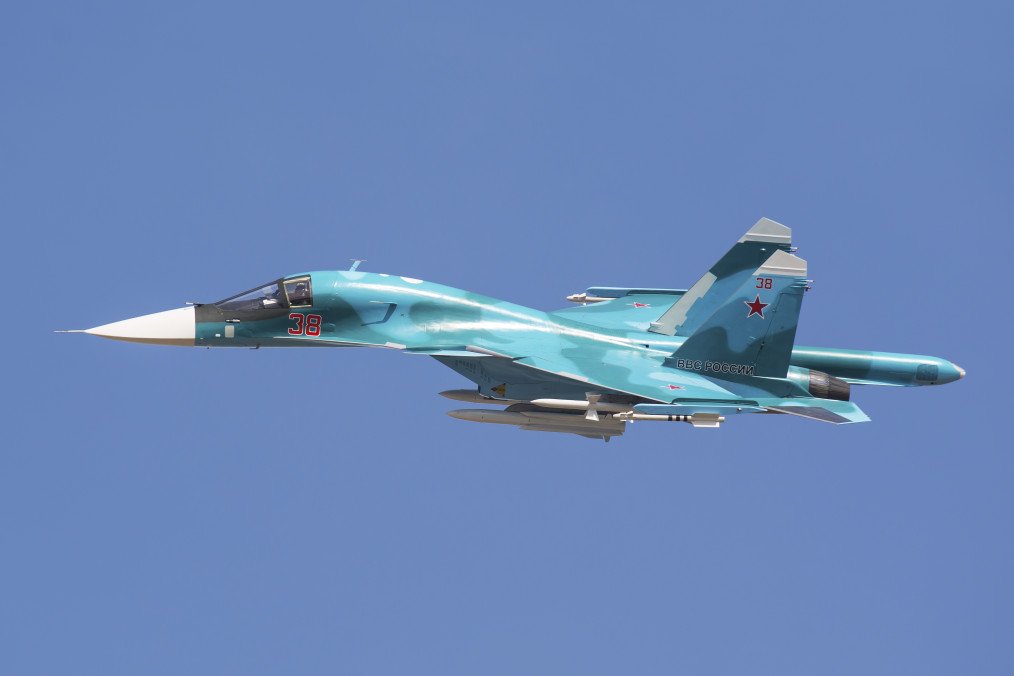Russia’s Export-Ready Su-34M Fighter-Bomber Spotted Near Moscow, Fueling Algeria Delivery Speculation