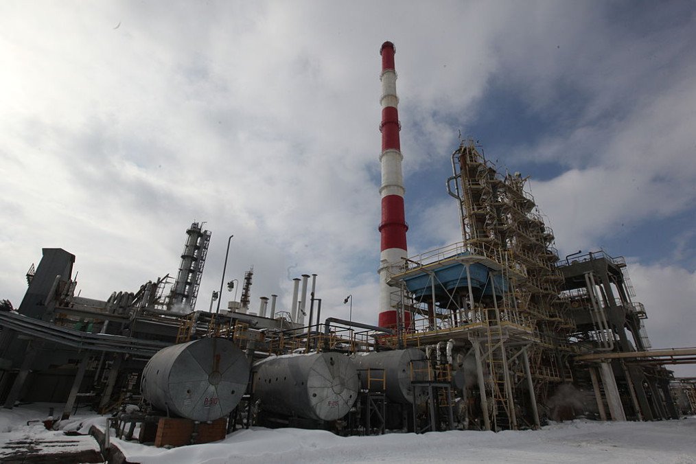Ukraine’s December Drone Strikes Forces Shutdown of Major Russian Oil Refinery
