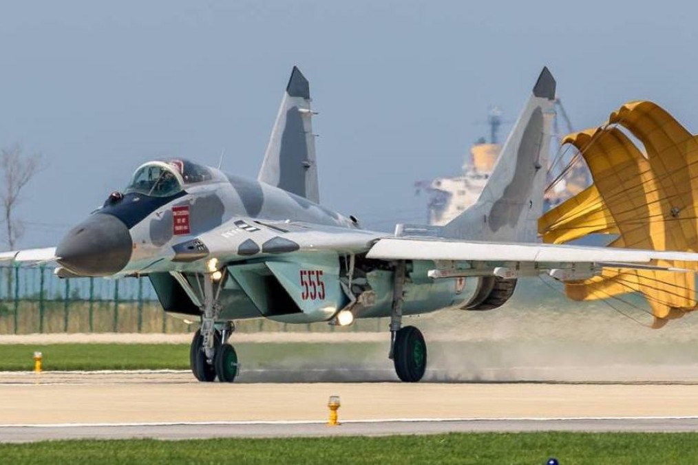 North Korean Fighter Pilots Could Join Russia in War Against Ukraine, Newsweek Reports