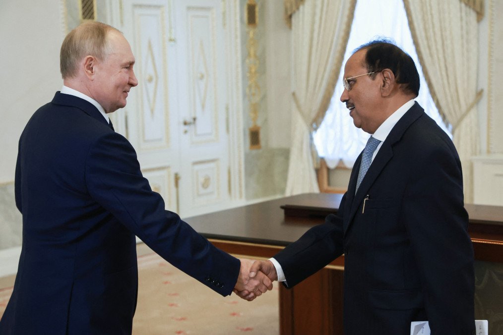 India Ships Explosives to Russia Despite US Sanctions Threats