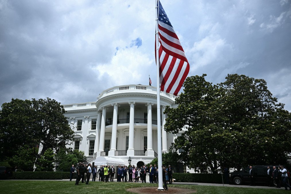 US Senate Delays Russia Sanctions Bill as Focus Shifts to Middle East Tensions US Senate Delays Russia Sanctions Bill as Focus Shifts to Middle East Tensions