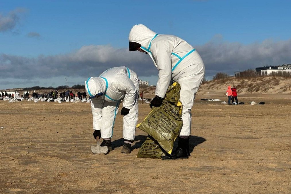 State of Emergency Declared in Russia’s Krasnodar Region as Oil Spill Impacts Black Sea Coast