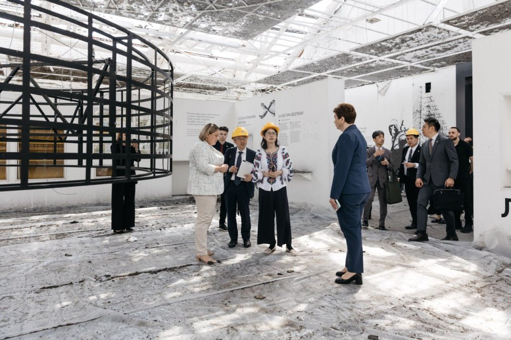 A senior Japanese diplomatic delegation tours the ruined exhibition spaces of the Ukrainian National Chornobyl Museum in Kyiv. (Source: Ministry of Internal Affairs of Ukraine) A senior Japanese diplomatic delegation tours the ruined exhibition spaces of the Ukrainian National Chornobyl Museum in Kyiv. (Source: Ministry of Internal Affairs of Ukraine)