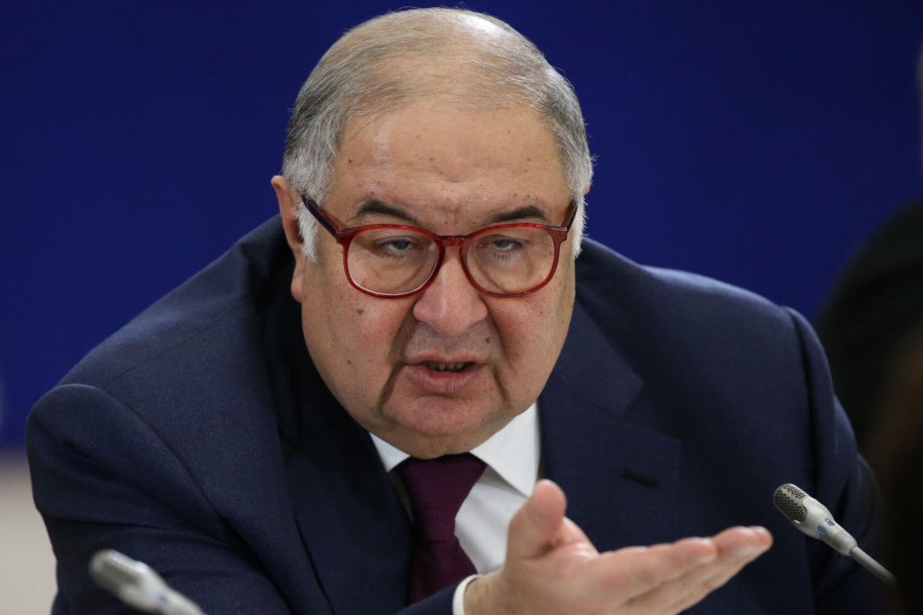 Russian billionaire and businessman Alisher Usmanov attends the meeting with sports officials while visiting the Olympic Syncronized Olympic Center on March 27, 2019 in Moscow, Russia. (Source: Getty Images)