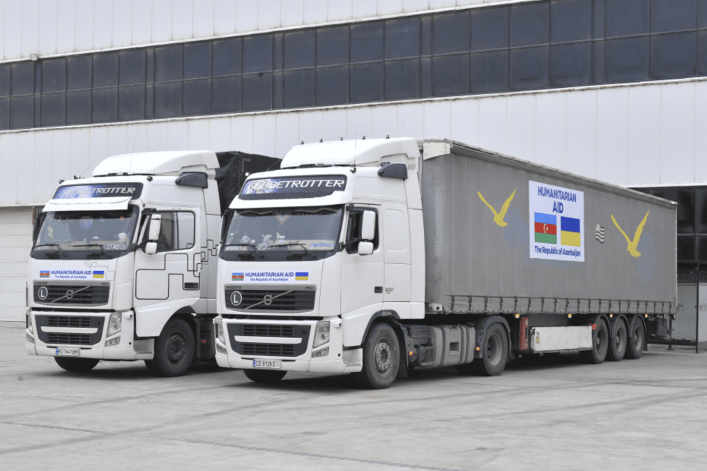 Trucks carrying humanitarian aid from Azerbaijan, including energy equipment, depart for Ukraine from the Sumgait Technology Park. (Photo: AZERTAC)