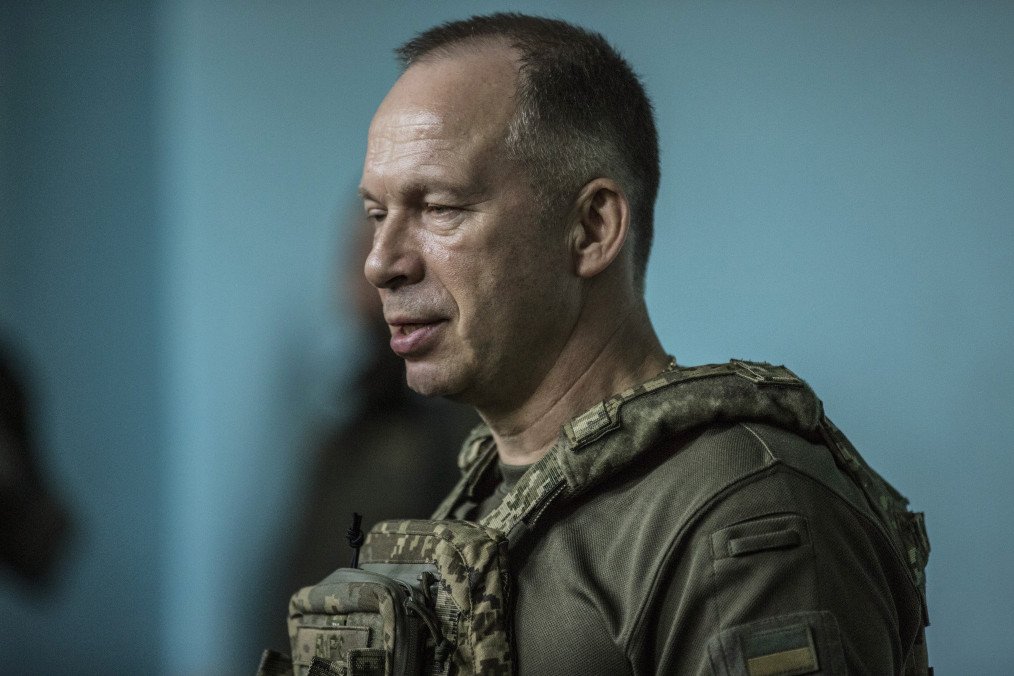 Ukraine's Commander Syrskyi Refutes Putin's Claims of Troop Encirclement in Kursk Region