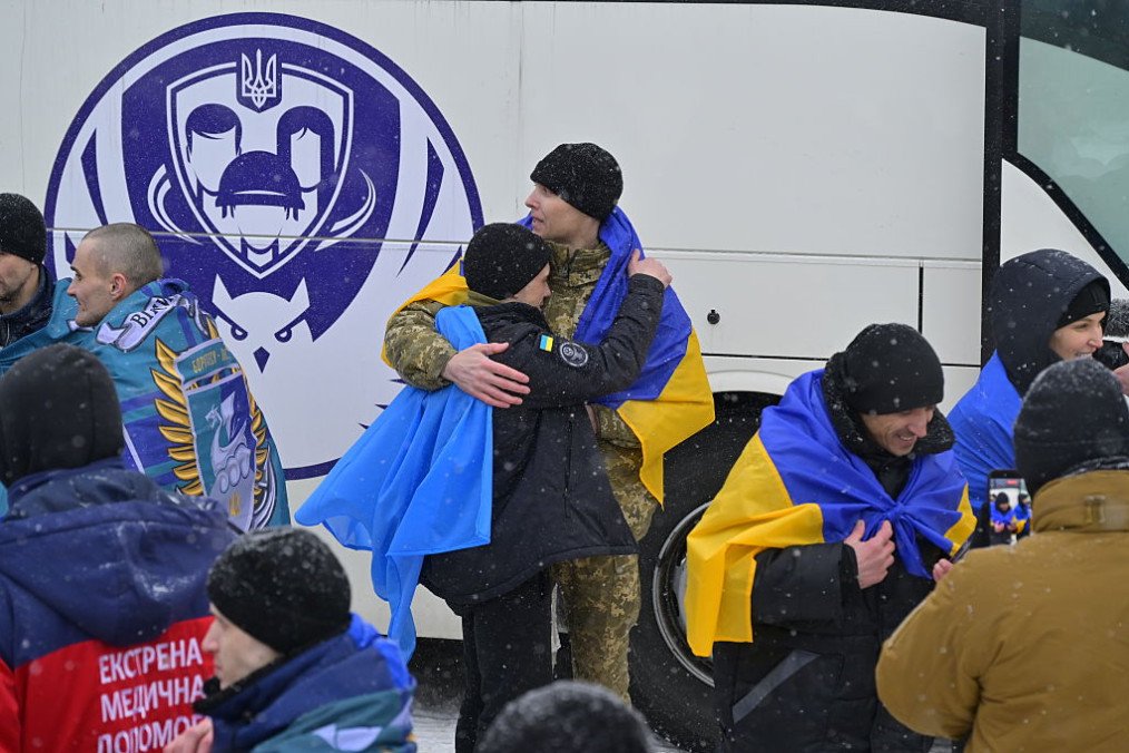 Ukrainian military personnel, released from Russian captivity during the first 2026 swap, return to Ukraine on February 5, 2026 in Unspecified, Ukraine. (Source: Getty Images)