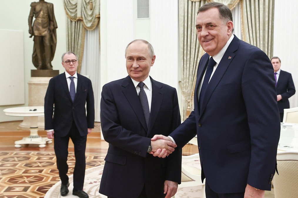 Dodik Ousted: Bosnia Boots Putin Ally From Office, Triggers Early Elections Dodik Ousted: Bosnia Boots Putin Ally From Office, Triggers Early Elections
