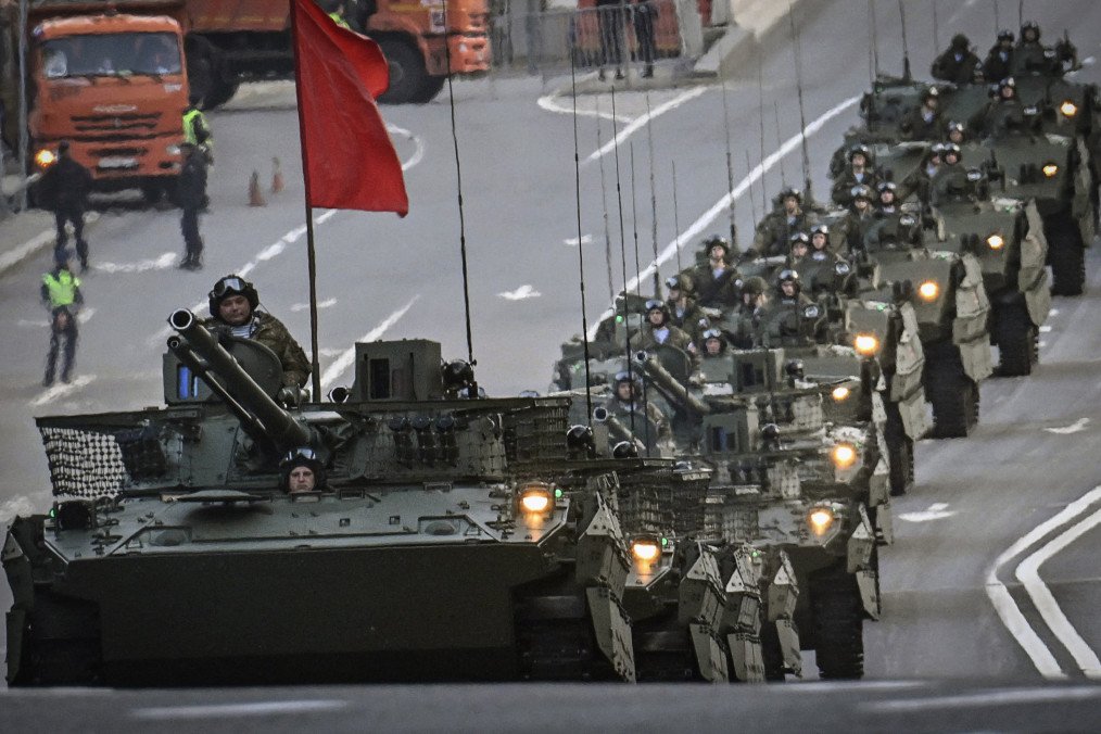 447 Ukrainian Drones Disrupt Moscow Parade Plans, Delay Foreign Leaders’ Arrival 447 Ukrainian Drones Disrupt Moscow Parade Plans, Delay Foreign Leaders’ Arrival