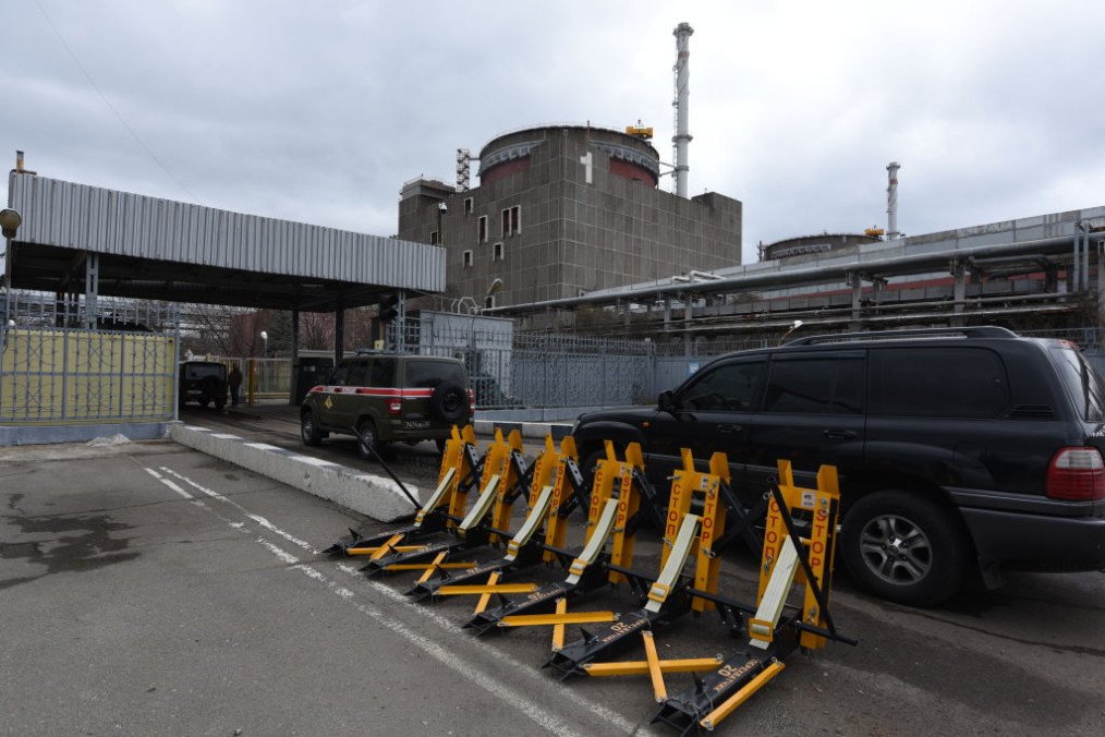 Zaporizhzhia Nuclear Plant Forced to Rely on Single Power Line Due to Ongoing Military Activity Zaporizhzhia Nuclear Plant Forced to Rely on Single Power Line Due to Ongoing Military Activity
