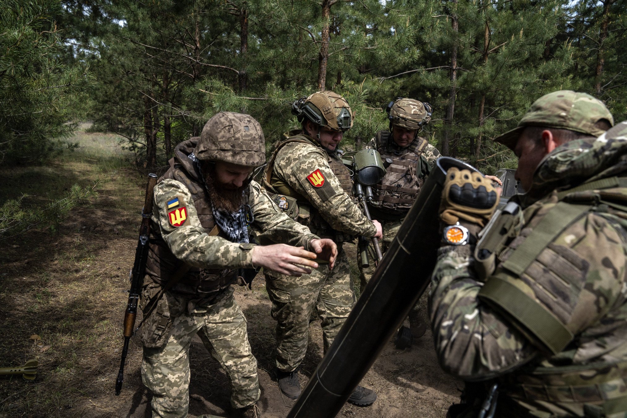 Ukraine Gains Ground Near Lyman Amid Russian Small-Unit Counterattacks ...