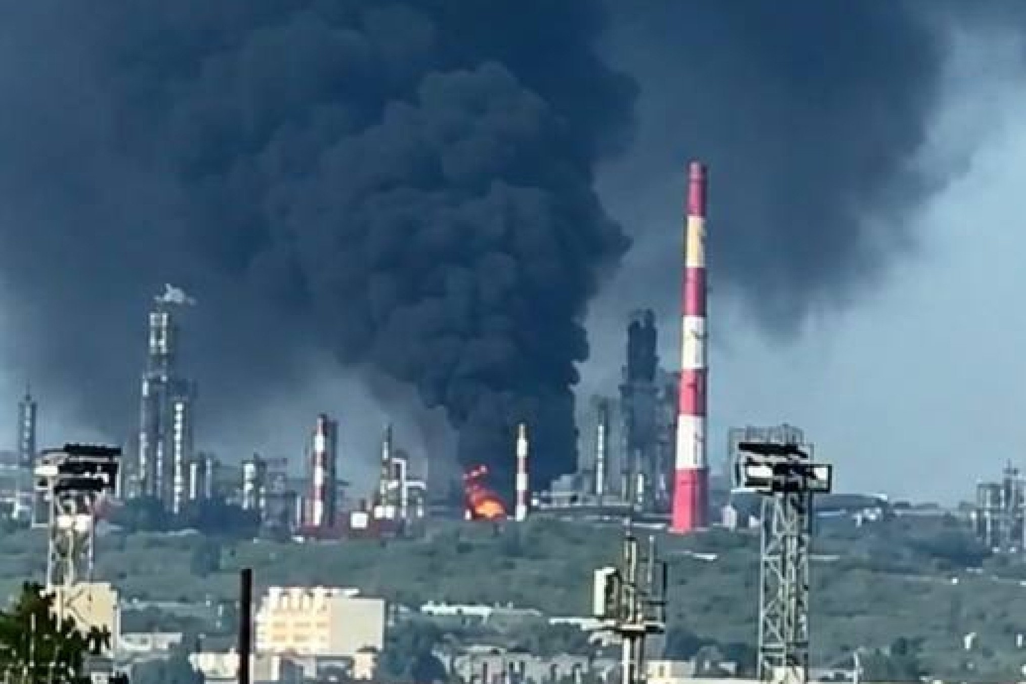 Ukrainian Drones Hit Rosneft Oil Refinery Supplying Russian Military ...