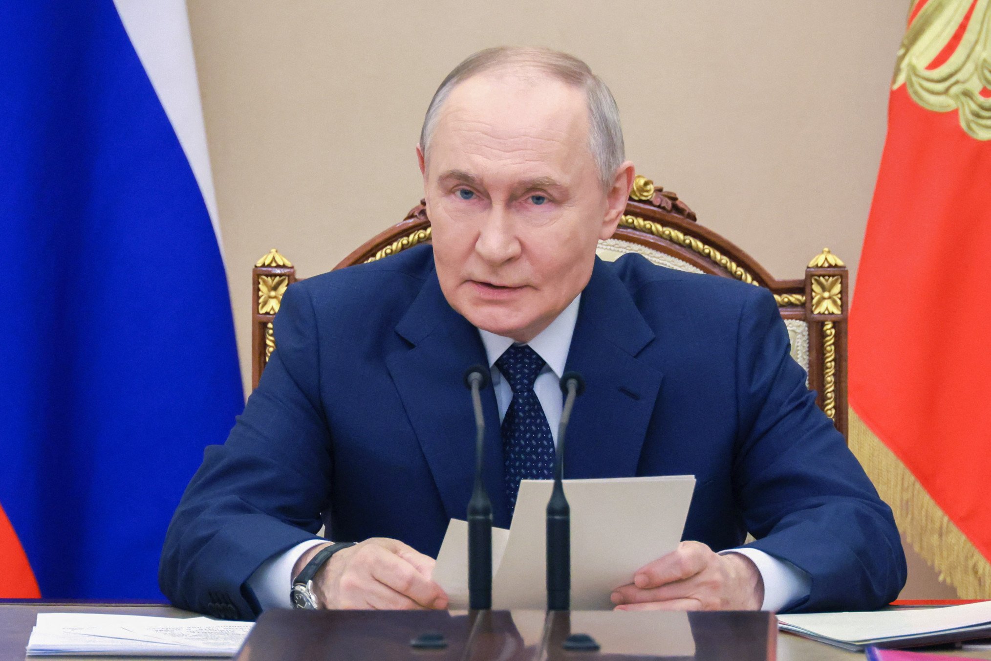 Putin Signs Law Allowing Russia to Ignore Rulings by Foreign and ...