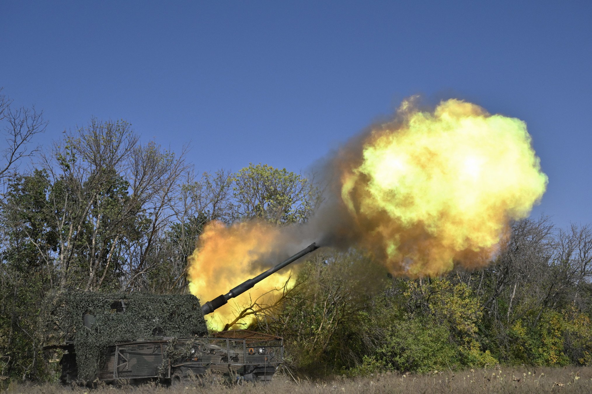 Ukrainian Armed Forces Set World Record for Longest Artillery Hit in ...