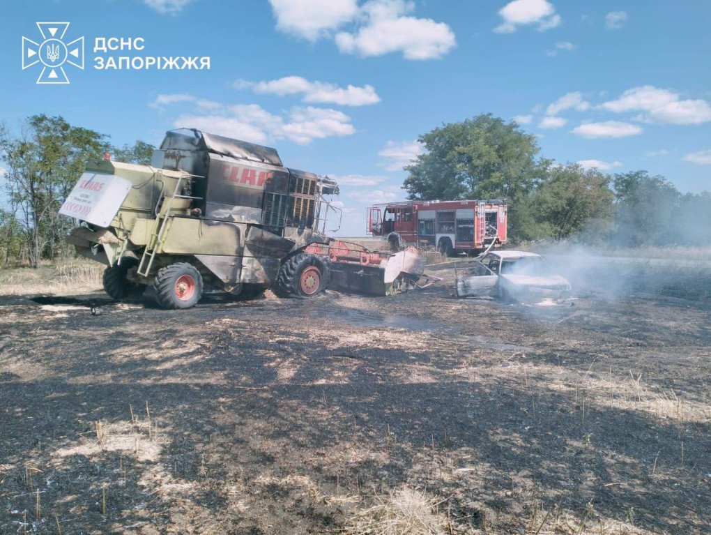 A damaged combine harvester and burned-out car after a Russian drone attack during harvesting in the Zaporizhzhia region, August 15, 2026. (Source: SES of Ukraine) A damaged combine harvester and burned-out car after a Russian drone attack during harvesting in the Zaporizhzhia region, August 15, 2026. (Source: SES of Ukraine)