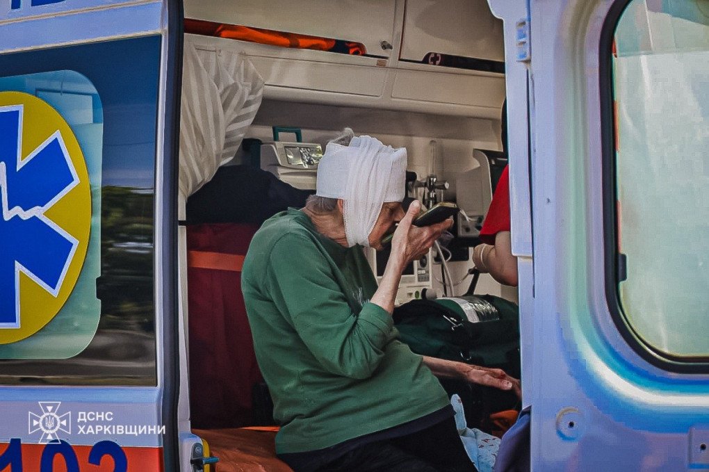 An injured resident receives medical assistance following Russia's missile attack on Kharkiv. (Source: State Emergency Service of Ukraine) An injured resident receives medical assistance following Russia's missile attack on Kharkiv. (Source: State Emergency Service of Ukraine)