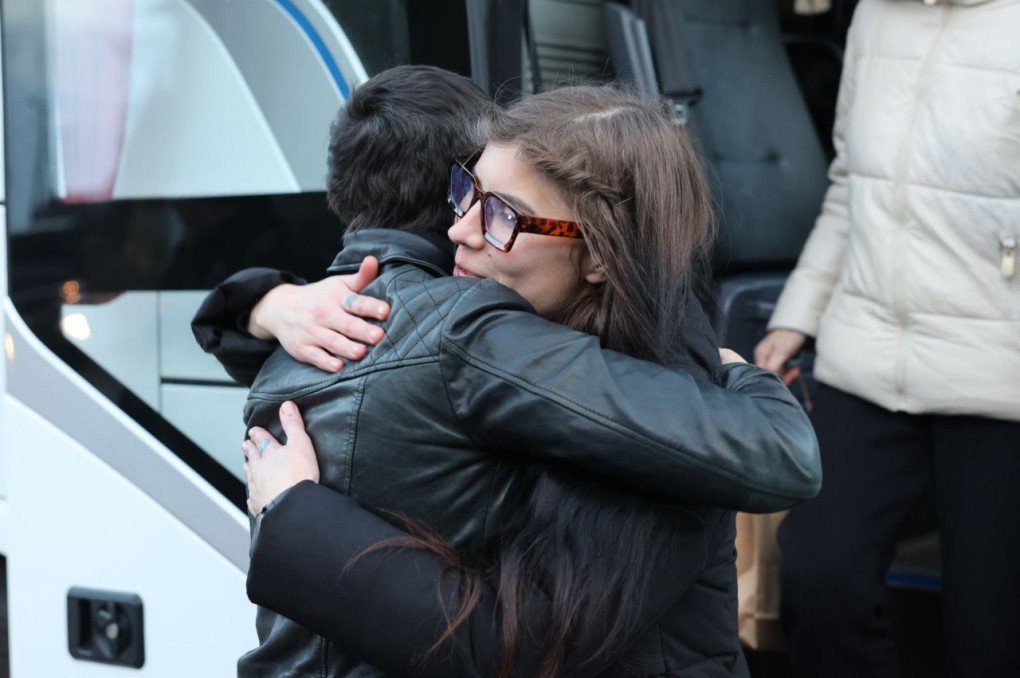 Families reunite with loved ones returned from Belarusian detention after successful negotiations. (Source: KShPPV) Families reunite with loved ones returned from Belarusian detention after successful negotiations. (Source: KShPPV)