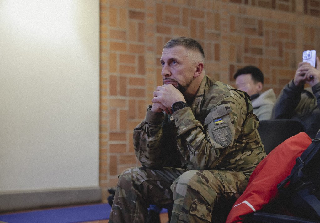 “What interested Swedish medics most was the use of electronic warfare systems and countering drones,” Kuriachyi says. (Photo: Repower Foundation)