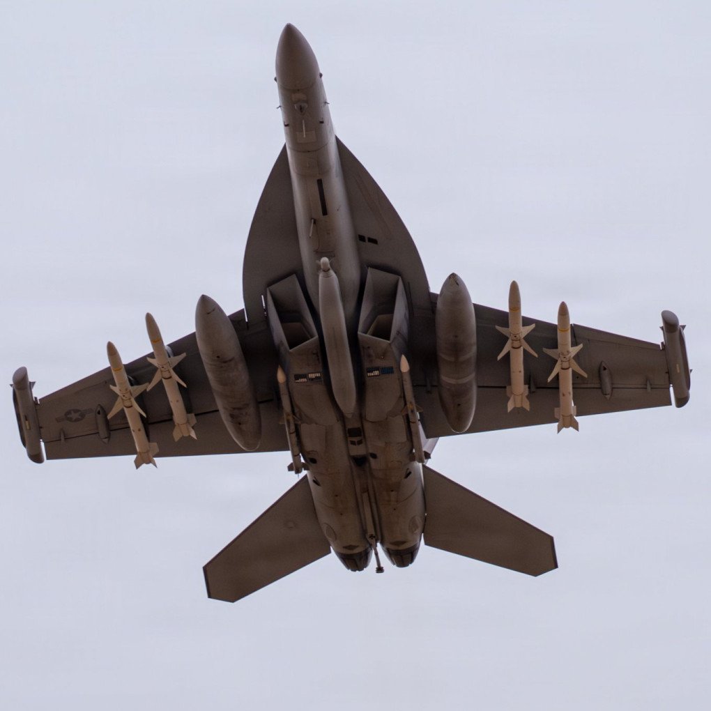 US F/A-18 during operation Epic Fury, 2026. (Source: Defense Express)