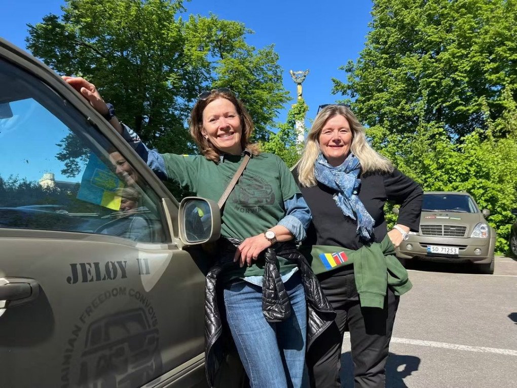 Kari Sofie Bjørnsen and Tonje Anderson Olsen, members of Norway’s Conservative Party, with Car # 254, JELOY II, which they drove to Kyiv from Oslo. (Source: personal archive) Kari Sofie Bjørnsen and Tonje Anderson Olsen, members of Norway’s Conservative Party, with Car # 254, JELOY II, which they drove to Kyiv from Oslo. (Source: personal archive)