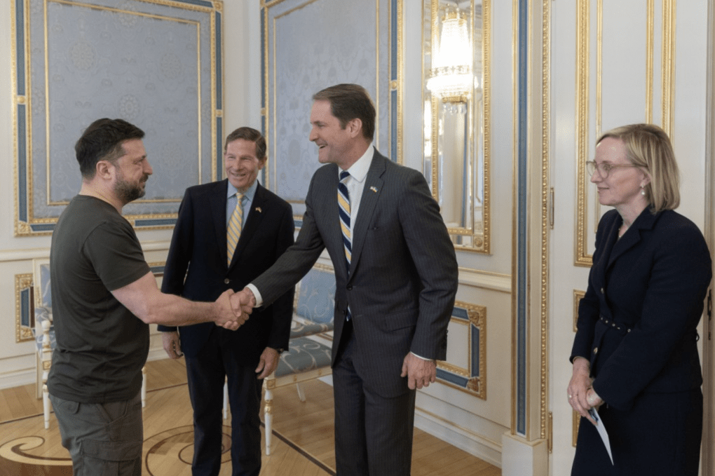 Ukrainian President Volodymyr Zelenskyy meets with US Senator Richard Blumenthal and Representative Jim Himes in Kyiv on May 27. (Source: the Office of the President of Ukraine) Ukrainian President Volodymyr Zelenskyy meets with US Senator Richard Blumenthal and Representative Jim Himes in Kyiv on May 27. (Source: the Office of the President of Ukraine)