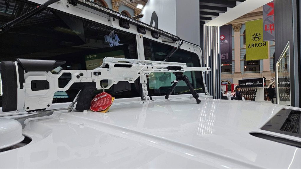 Cadex sniper rifle displayed at the “OrelExpo‑2025” defense exhibition in Moscow. (Source: The Insider)
