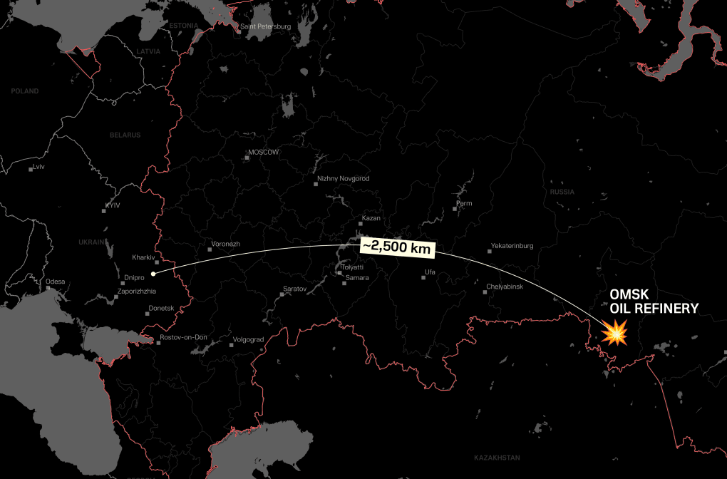 Map of the FP-1 drone strike on the Omsk oil refinery in Russia. (Illustration: UNITED24 Media)