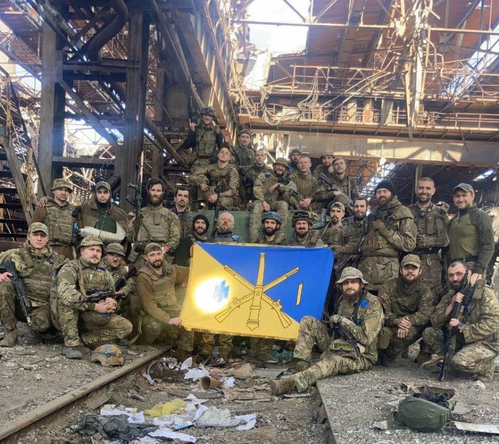 Arsen with fellow servicemen during the seige of Mariupol in 2022. (Source: Arsen's personal archive)