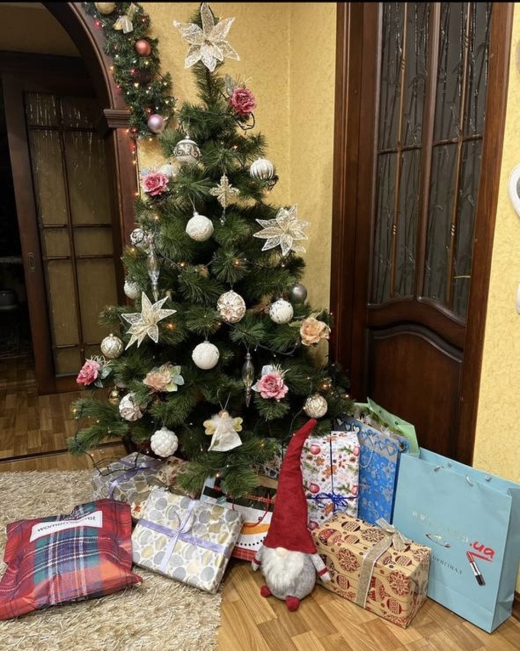 “Our family tradition was to go to Theater Square just after midnight—to that now infamous theater,” Violetta recalls. Photo: Violetta Khankevich 