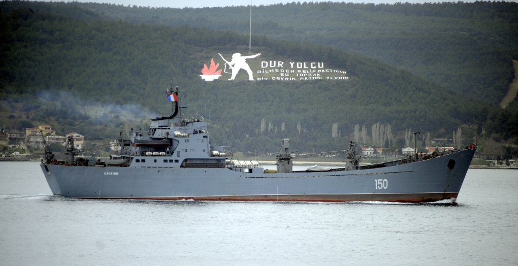 Russian navy ship "Saratov" passes through the Dardanelles on March 3, 2014, in Canakkale, Turkey. (Source: Getty Images)