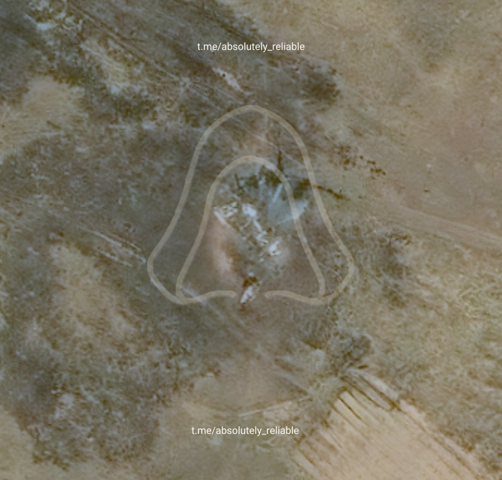 Satellite imagery showing a destroyed Russian Su-57 fighter jet at the Akhtubinsk airfield in Russia’s Astrakhan region, October 29, 2026. (Source: absolutely_reliable/Telegram) Satellite imagery showing a destroyed Russian Su-57 fighter jet at the Akhtubinsk airfield in Russia’s Astrakhan region, October 29, 2026.