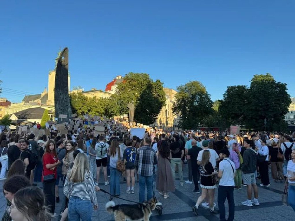 Manifestantes en Lviv, el 22 de julio de 2025. (Fuente: Suspilne)