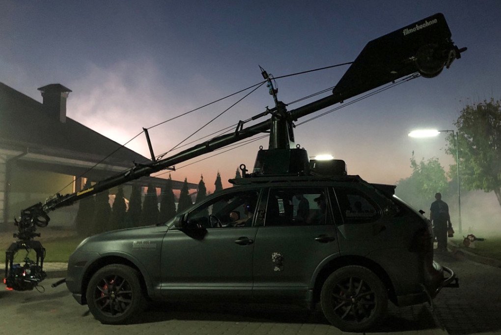 Flight Head stabilizer on set. 