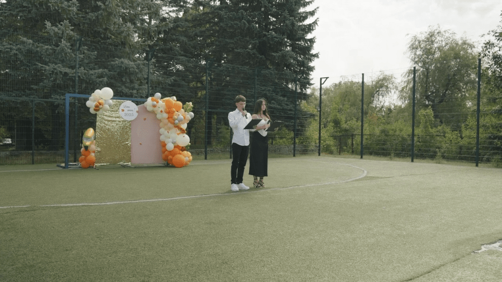Dariia, an 11th grader of the Mykhailo-Kotsiubynsky Lyceum, was in the village when the educational facility was heavily damaged in the Russian attack. Photo: UNITED24 Media