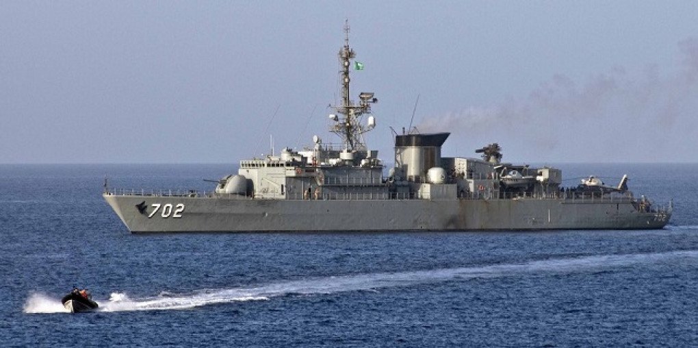 A Royal Saudi Naval Forces frigate Al Madinah-class (702). (Source: Wikimedia)
