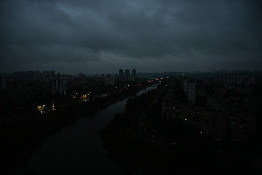 Berezniaky and Rusanivka neighborhoods experience a blackout caused by a massive Russian strike on the city's critical infrastructure in Kyiv, Ukraine, on October 10, 2025. (Photo: Evgen Kotenko via Getty Images)