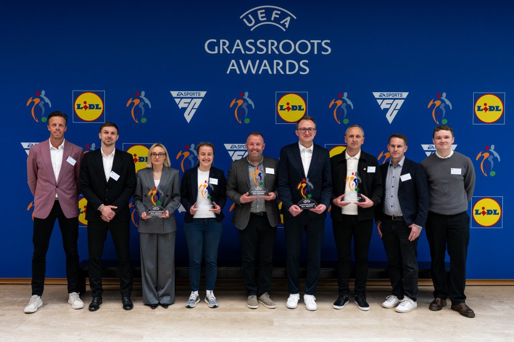 A moment from the UEFA Grassroots Awards ceremony, where the Ukrainian team proudly receives their award. (Source: press office)