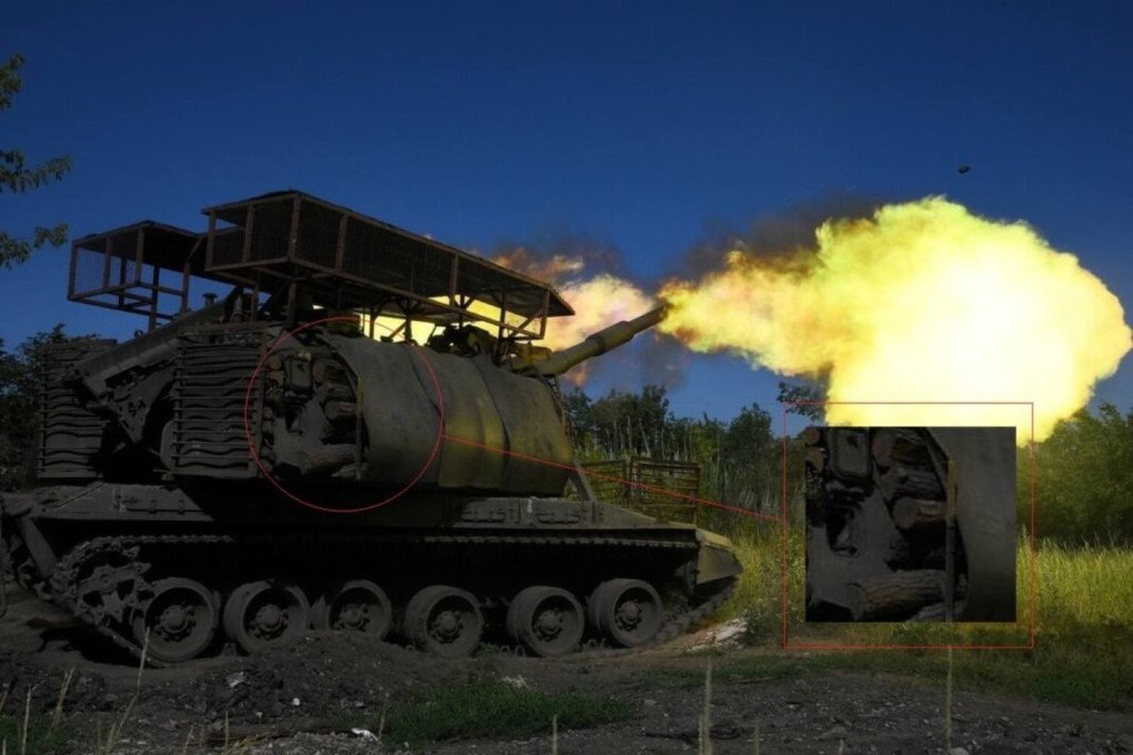 Russian 2S19 MSTA-S self-propelled howitzer with wooden armor. (Photo: open source) Russian 2S19 MSTA-S self-propelled howitzer with wooden armor. (Photo: open source)