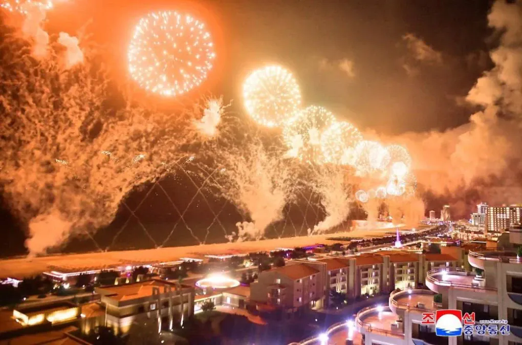 Fireworks light up Wonsan beach during grand opening celebrations. (Source: KCNA)