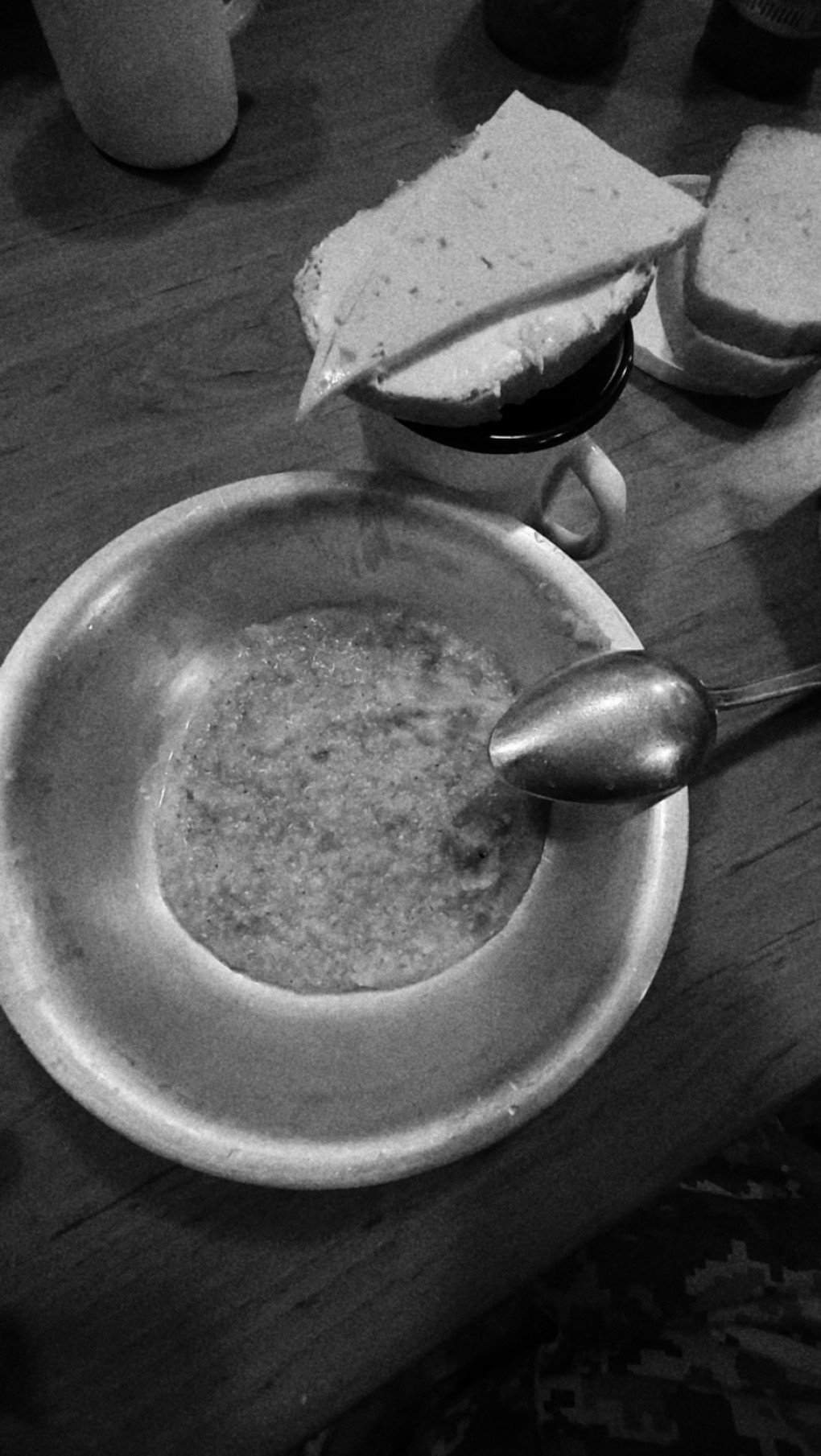 April 18, 2022 – “Breakfast, right on schedule.” 