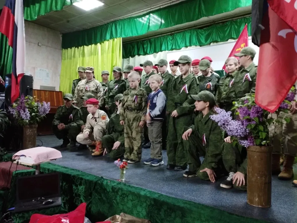 Youth Army members in occupied Donetsk, Ukraine. (Source: “Youth Army of the DPR”/VK) Youth Army members in occupied Donetsk, Ukraine. (Source: “Youth Army of the DPR”/VK)