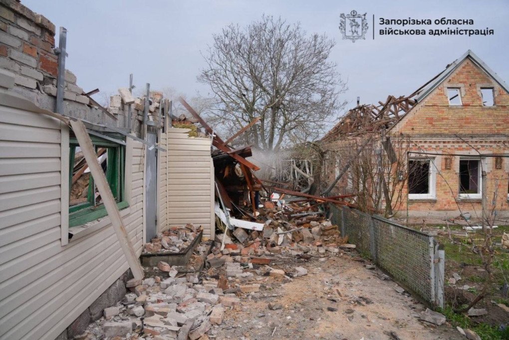 A house in the Zaporizhzhia region heavily damaged by the Russian attack on April 9, 2026. (Source: Zaporizhzhia Regional Military Administration) A house in the Zaporizhzhia region heavily damaged by the Russian attack on April 9, 2026. (Source: Zaporizhzhia Regional Military Administration)