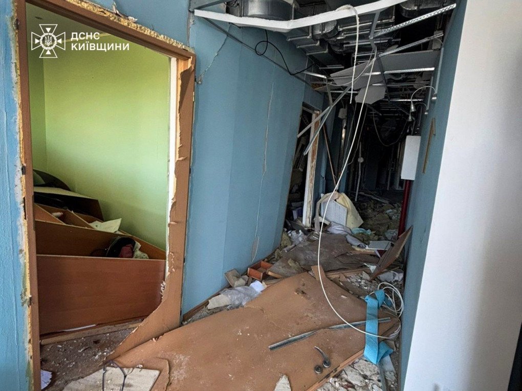 Rescuers are working to eliminate the consequences of the Russian attack on Kyiv region, Ukraine on June 5, 2026. (Source: State Emergence Service)