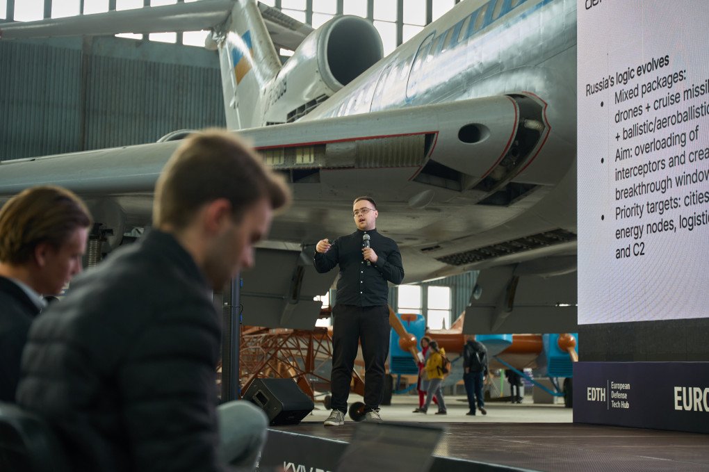 Snake Island Institute senior analyst, Maksym Terzi, during his workshop, the first day of the KDTW Hackathon, May 1, 2026. (Source: KDTW)