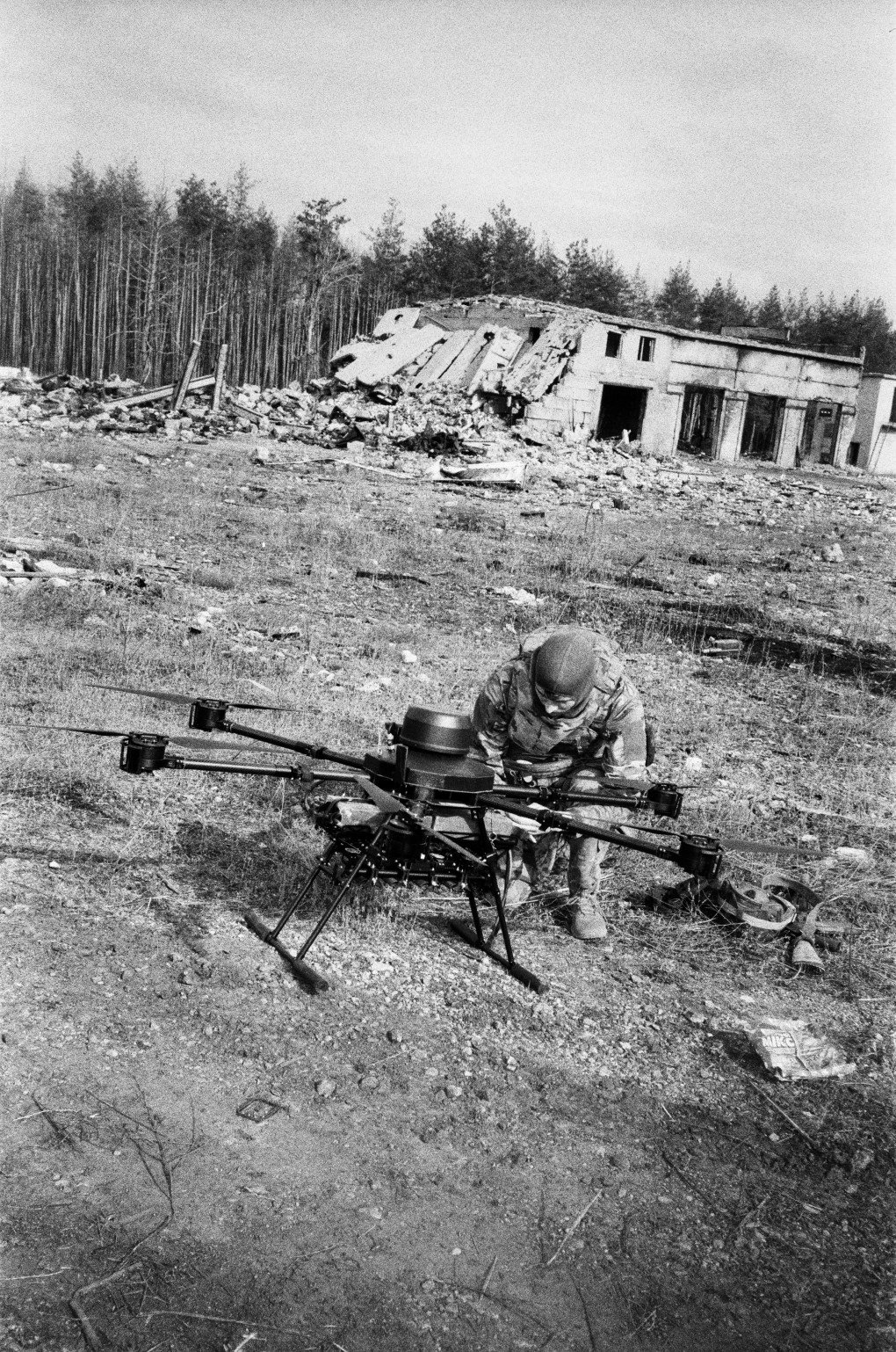 Berlin, flying his heavy bomber drone “Vampire,” unleashing devastating power from above. Berlin, flying his heavy bomber drone “Vampire,” unleashing devastating power from above.