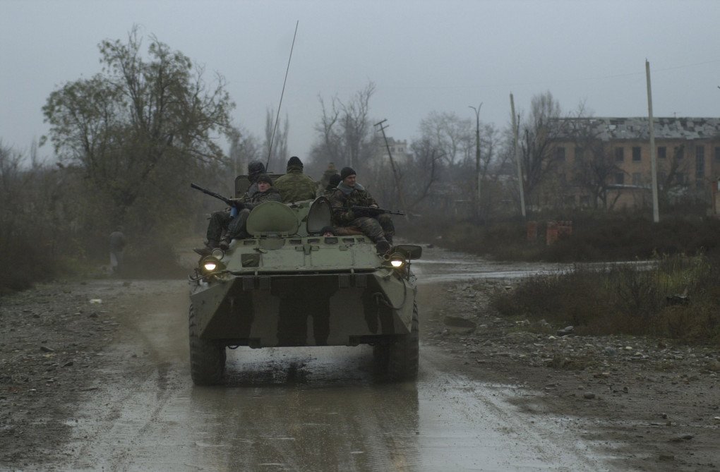 Russian troops patrol in central Grozny on November 23, 2000. (Source: Getty Images) Russian troops patrol in central Grozny on November 23, 2000. (Source: Getty Images)