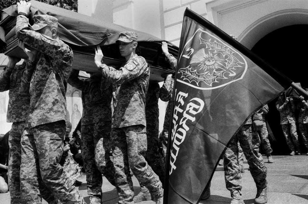 Funeral procession in Kyiv for Roma “Sova” Tarasiuk. Photo: Josh Olley