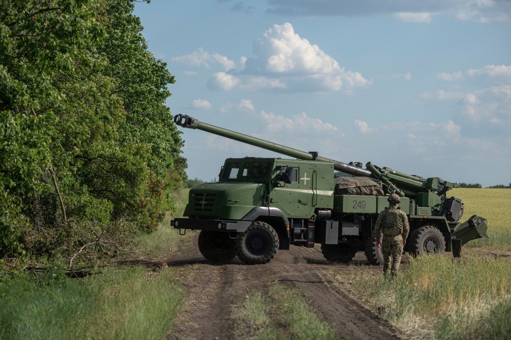Ukrainian soldiers of the 55th Artillery Brigade leave position with CAESAR self-propelled howitzer after firing on Russian troops on June 1, 2024, in Donetsk region, Ukraine. (Source: Getty Images) Ukrainian soldiers of the 55th Artillery Brigade leave position with CAESAR self-propelled howitzer after firing on Russian troops on June 1, 2024, in Donetsk region, Ukraine. (Source: Getty Images)